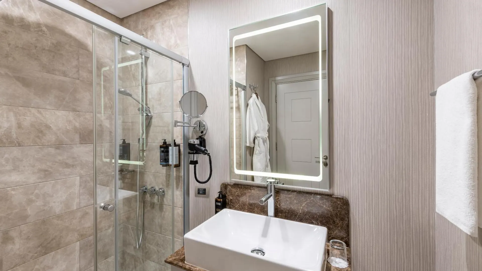Mercure Tbilisi Old Town 4*,